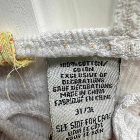 Guess 3T Girls White Floral Camisole with Ruffled Edges - Picture 3 of 4